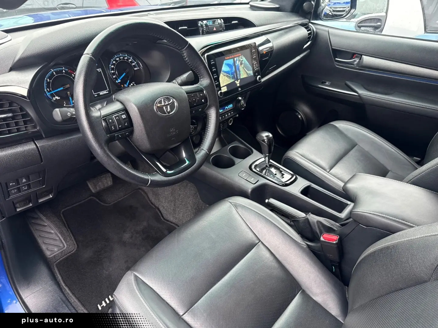 TOYOTA Hilux 4x4 Double Cab 2.8 Aut Invincible