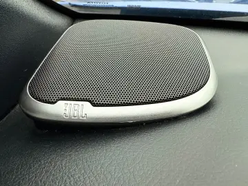 TOYOTA Hilux 4x4 Double Cab 2.8 Aut Invincible