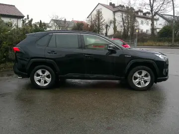 TOYOTA RAV 4 Hybrid 4x2 Business Edition Navi LED