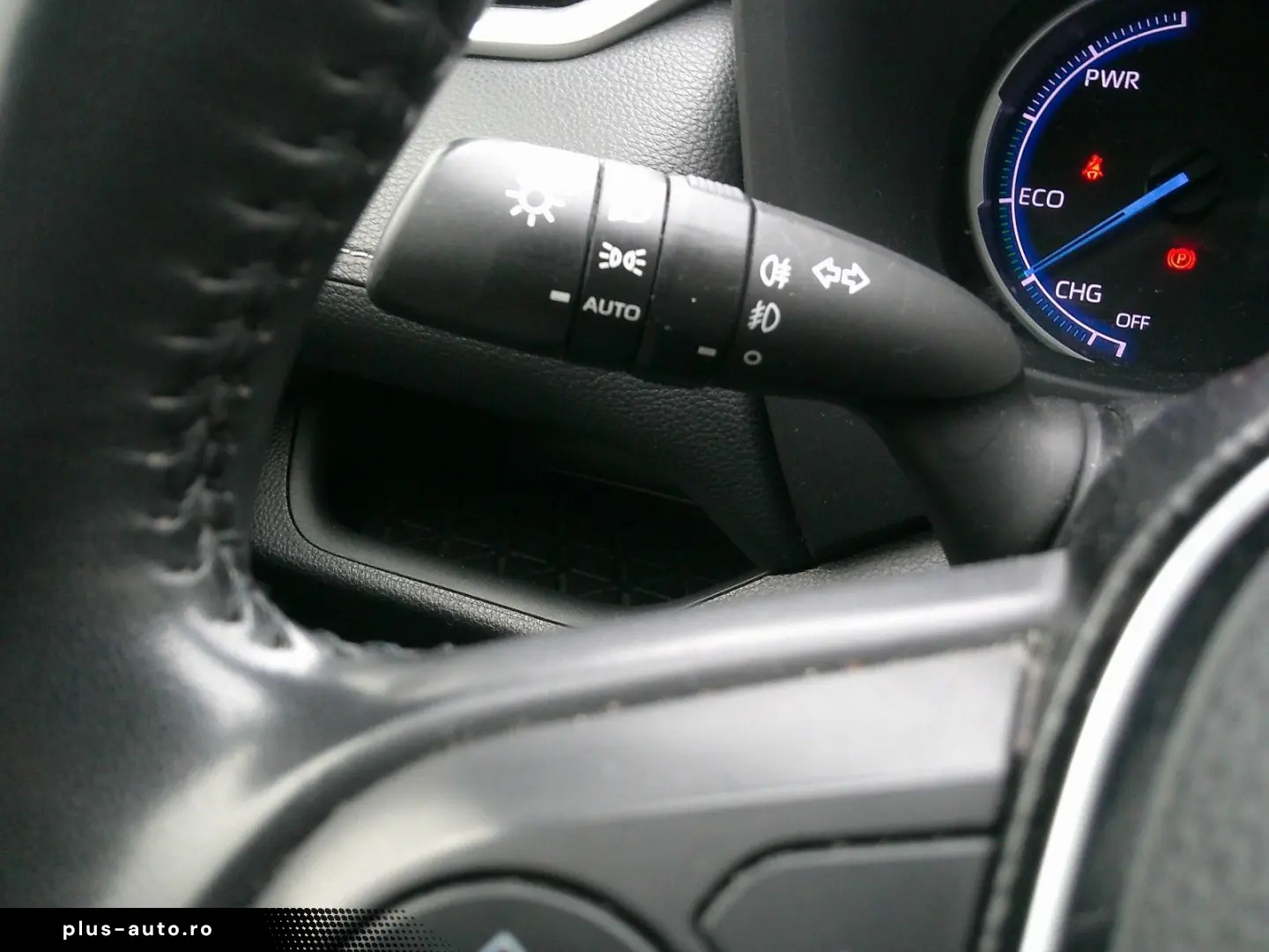 TOYOTA RAV 4 Hybrid 4x2 Business Edition Navi LED