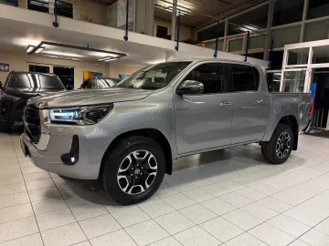 TOYOTA DOUBLE CAB EXECUTIVE-AUT-KAMERA-LED-RADAR-