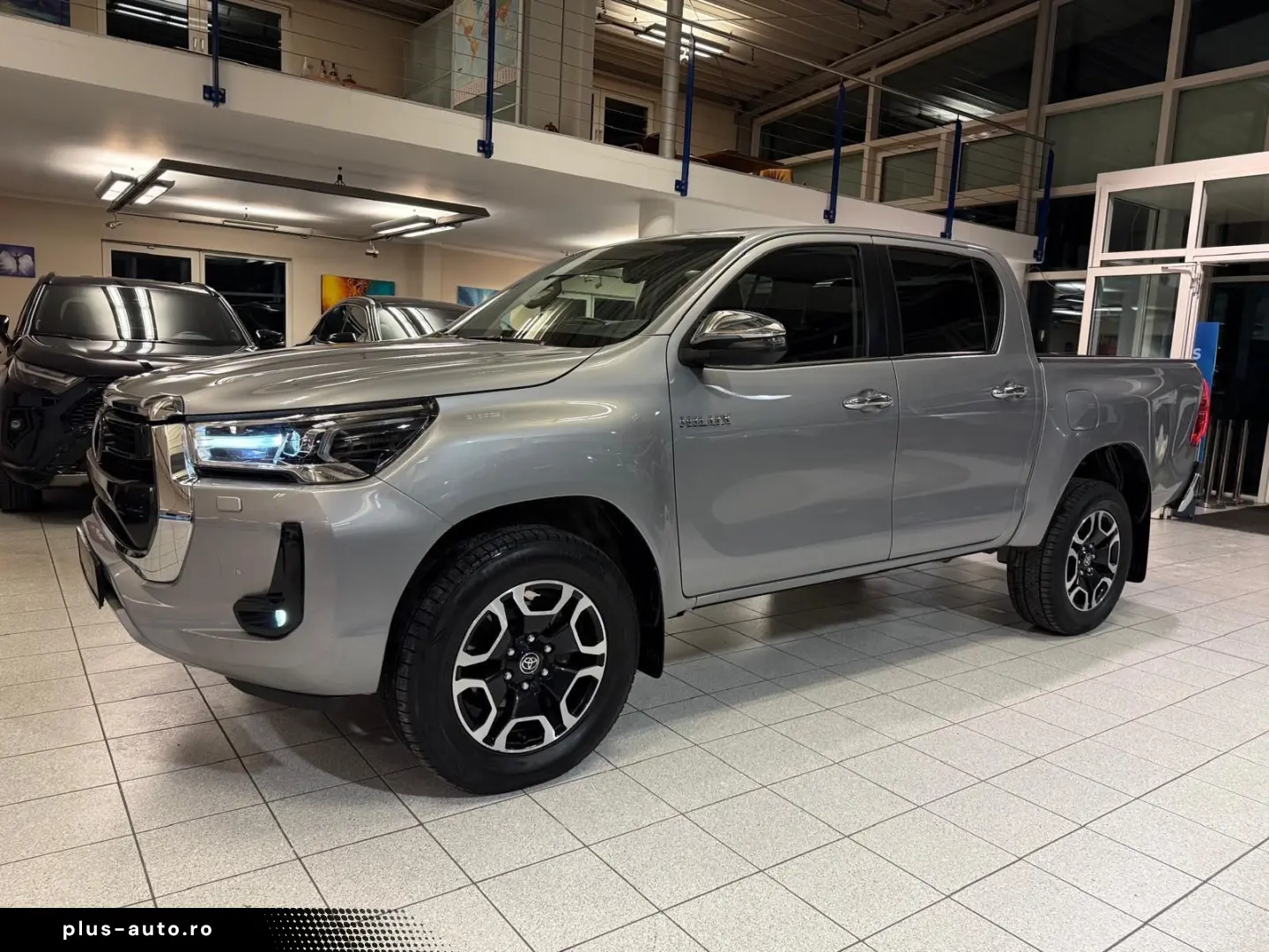 TOYOTA DOUBLE CAB EXECUTIVE-AUT-KAMERA-LED-RADAR-