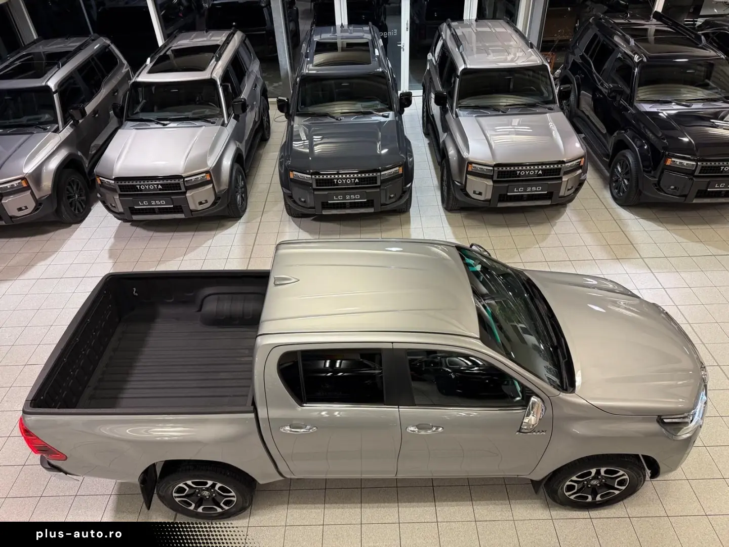 TOYOTA DOUBLE CAB EXECUTIVE-AUT-KAMERA-LED-RADAR-