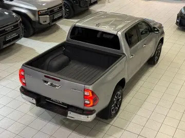 TOYOTA DOUBLE CAB EXECUTIVE-AUT-KAMERA-LED-RADAR-