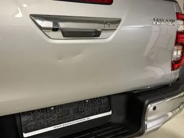 TOYOTA DOUBLE CAB EXECUTIVE-AUT-KAMERA-LED-RADAR-