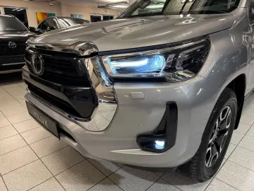 TOYOTA DOUBLE CAB EXECUTIVE-AUT-KAMERA-LED-RADAR-