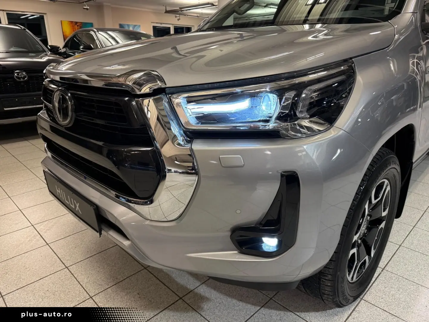 TOYOTA DOUBLE CAB EXECUTIVE-AUT-KAMERA-LED-RADAR-