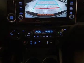 TOYOTA DOUBLE CAB EXECUTIVE-AUT-KAMERA-LED-RADAR-