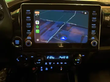 TOYOTA DOUBLE CAB EXECUTIVE-AUT-KAMERA-LED-RADAR-