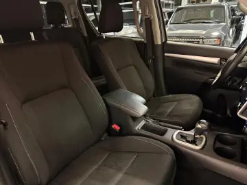 TOYOTA DOUBLE CAB EXECUTIVE-AUT-KAMERA-LED-RADAR-