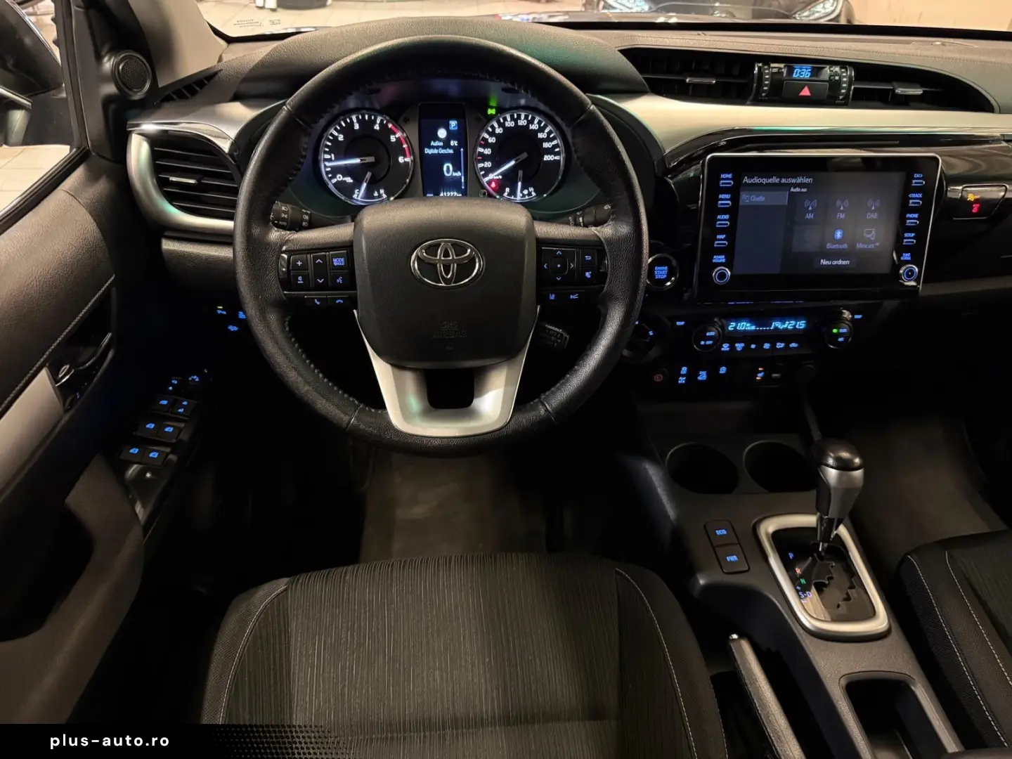 TOYOTA DOUBLE CAB EXECUTIVE-AUT-KAMERA-LED-RADAR-