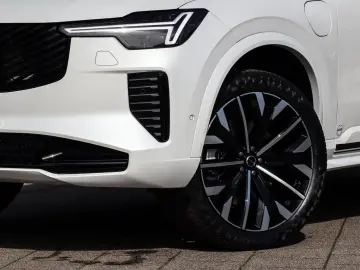 VOLVO XC90 T8 Recharge AWD Ultra Dark