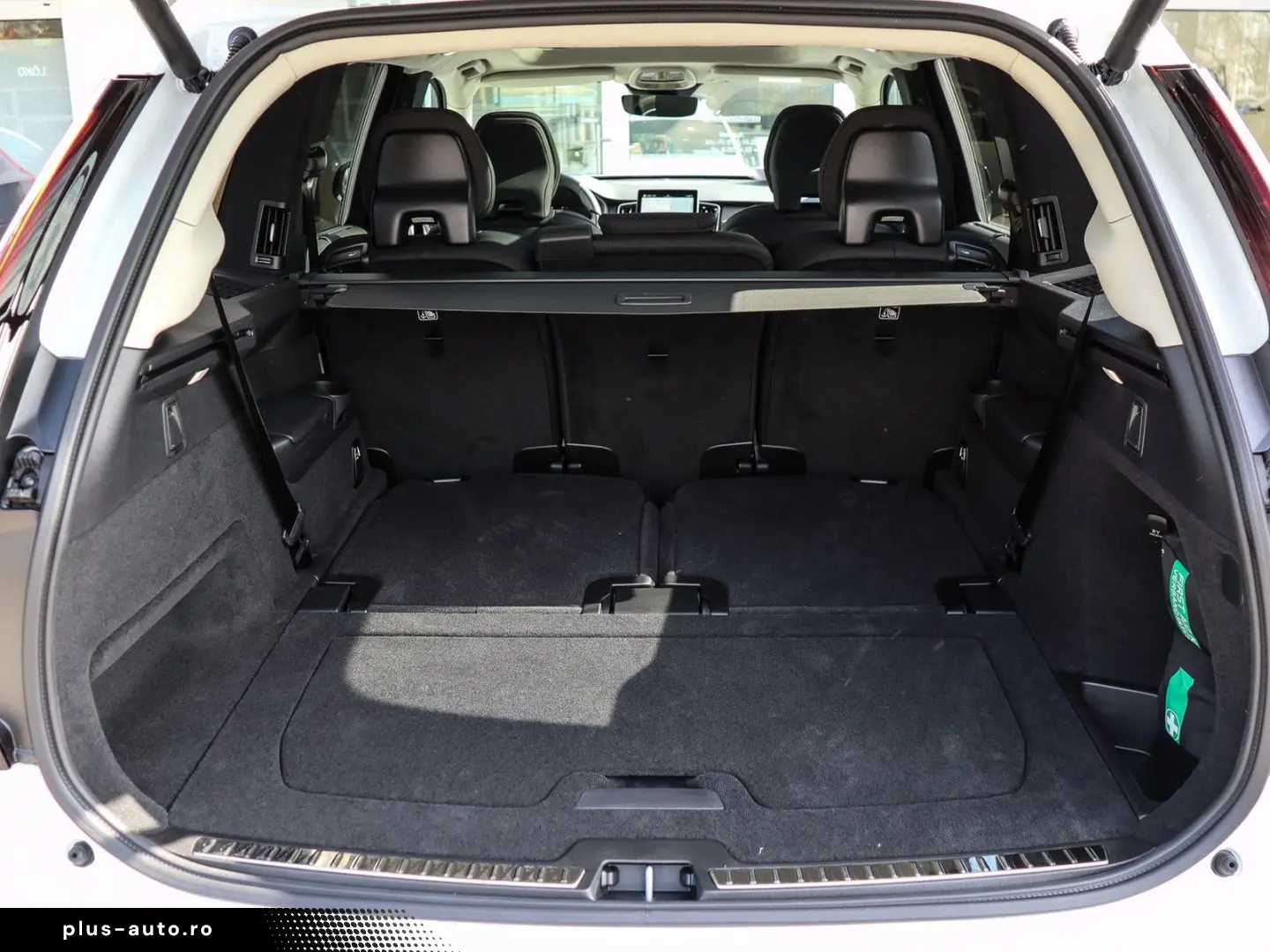 VOLVO XC90 T8 Recharge AWD Ultra Dark