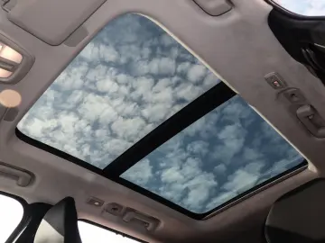 VOLVO XC90 T8 Recharge AWD Ultra Dark