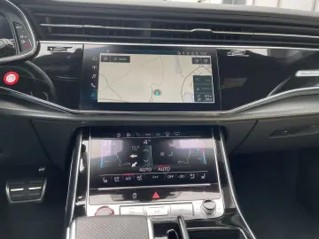 AUDI RSQ8 4 0 TFSI qu Matrix AHK Standhzg Pano Memory
