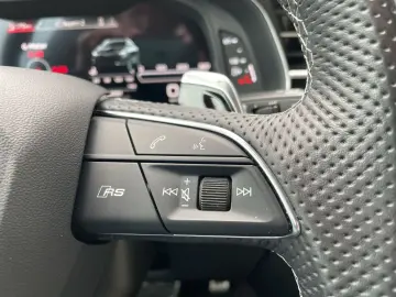 AUDI RSQ8 4 0 TFSI qu Matrix AHK Standhzg Pano Memory