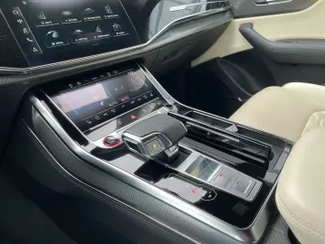 AUDI RSQ8 4 0 TFSI qu Matrix AHK Standhzg Pano Memory