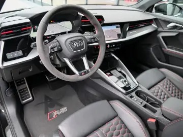 AUDI RS3 Sportback 2.5 TFSI HUD  HGP 650 PS !!
