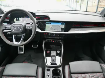 AUDI RS3 Sportback 2.5 TFSI HUD  HGP 650 PS !!