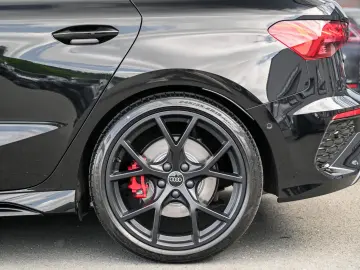 AUDI RS3 Sportback 2.5 TFSI HUD  HGP 650 PS !!