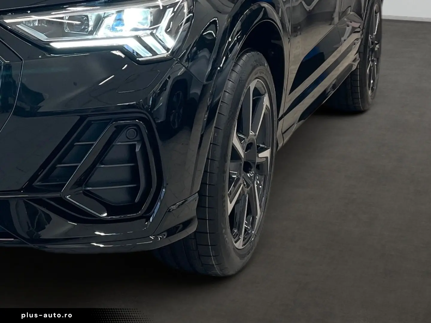 AUDI Q3 Sportback 40 TDI quattro S line  AHK MATRIX