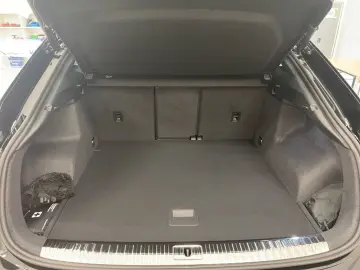 AUDI Q3 Sportback 40 TDI quattro S line  AHK MATRIX