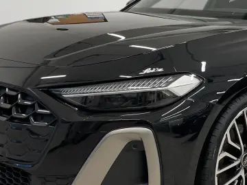 AUDI A5 Limousine 2.0 TFSI quattro edition one  AHK