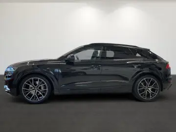 AUDI Q8 55 TFSI quattro  AHK MATRIX B&O PANO
