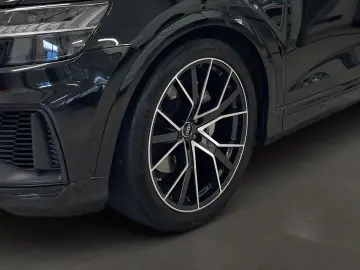 AUDI Q8 55 TFSI quattro  AHK MATRIX B&O PANO