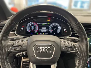 AUDI Q8 55 TFSI quattro  AHK MATRIX B&O PANO