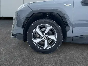 TOYOTA RAV4 2.5L Plug-in Hybrid 4x4  Technik  AHK  AWR