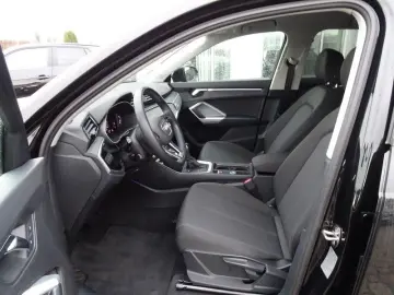 AUDI Q3 40 TDI advanced quattro - Matrix
