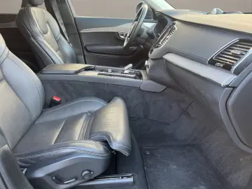 VOLVO XC90 B5 AWD ULTIMATE BRIGHT AHK MASSAGE 21LM