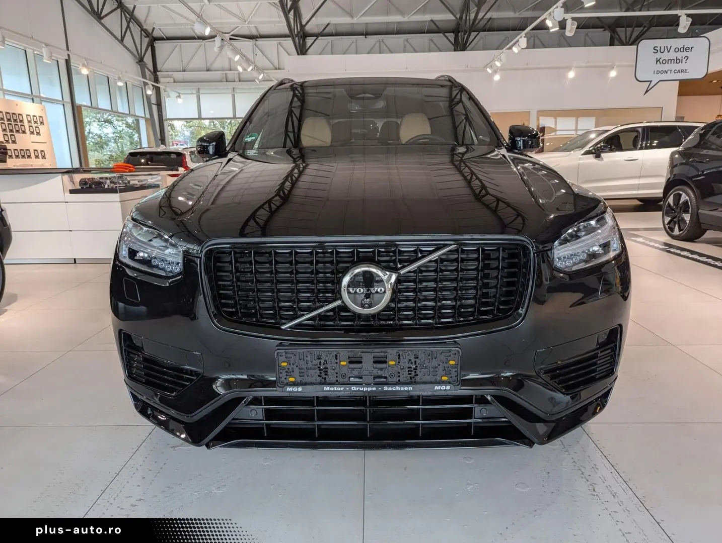 VOLVO XC90 Ultra Dark Recharge Plug-In Hybrid AWD