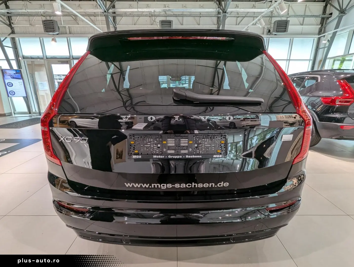 VOLVO XC90 Ultra Dark Recharge Plug-In Hybrid AWD