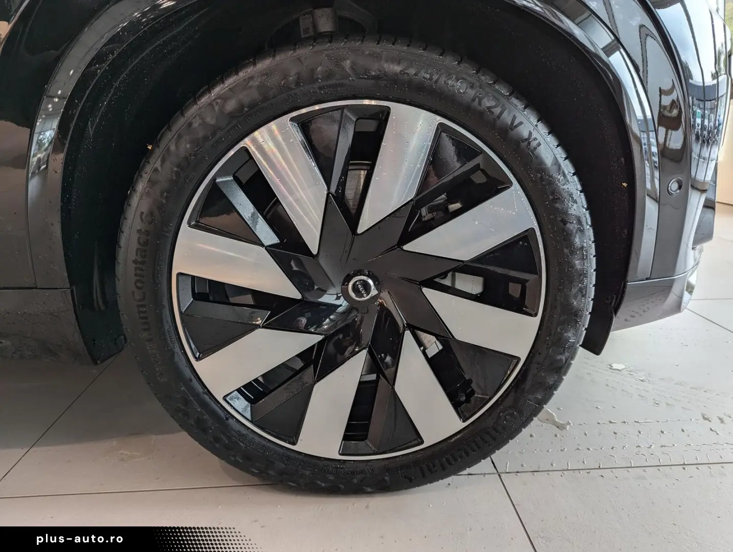 VOLVO XC90 Ultra Dark Recharge Plug-In Hybrid AWD