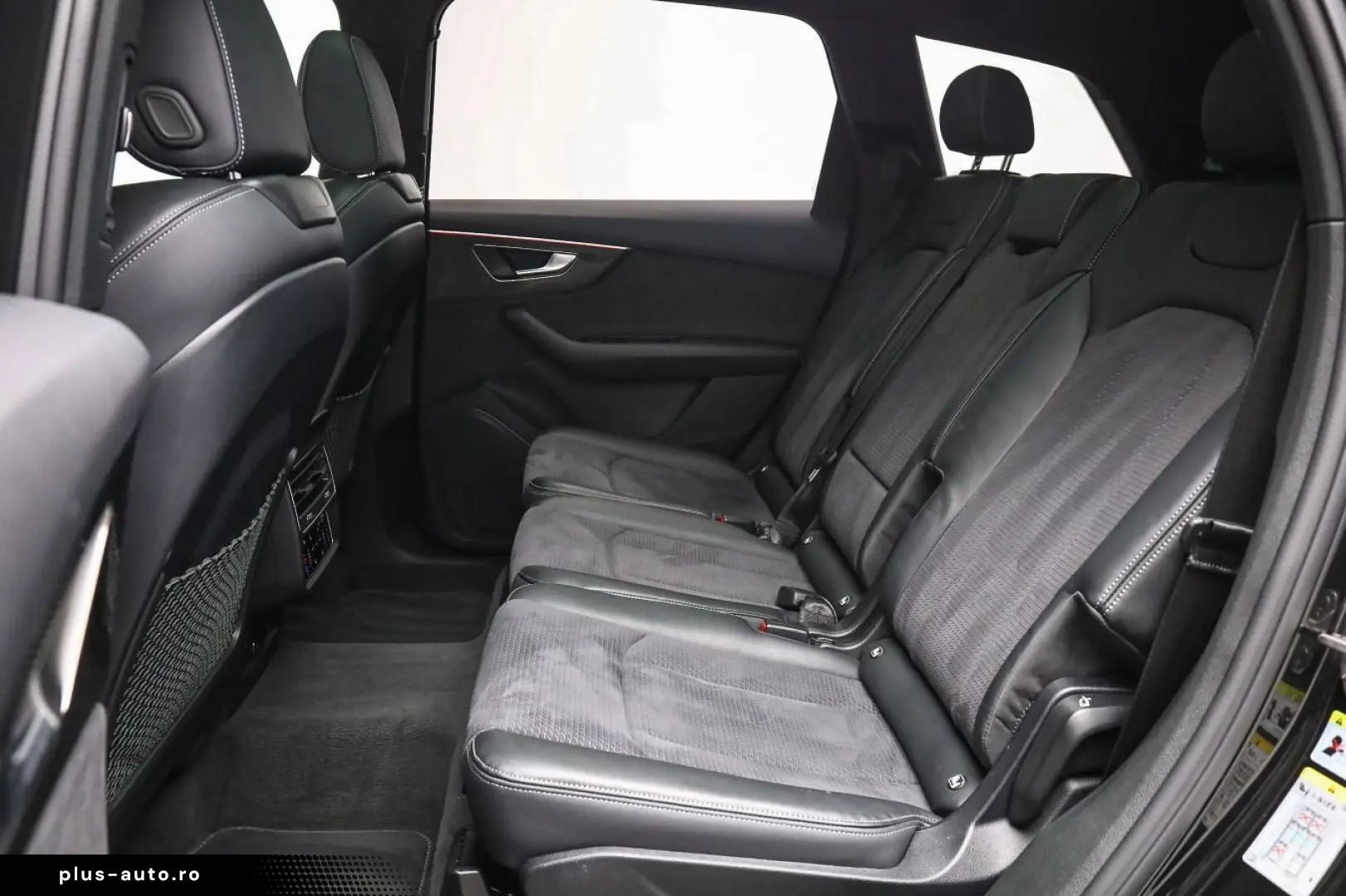 AUDI Q7 S line 50 TDI Competition HUD Assist Matrix