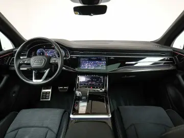 AUDI Q7 S line 50 TDI Competition HUD Assist Matrix