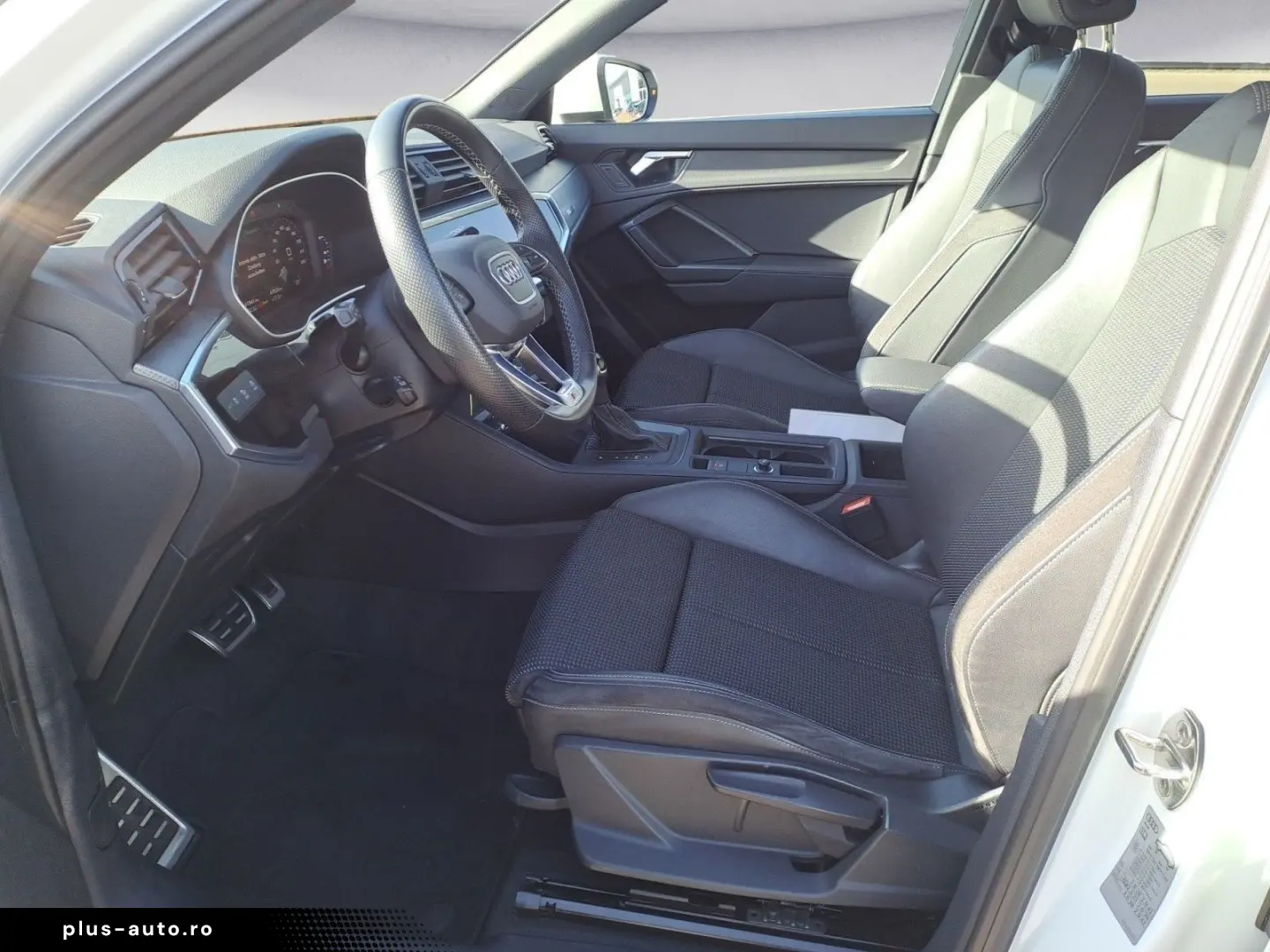 AUDI Q3 35 TFSI S-Line AHK Kamera LED Virtual el.Heck