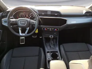 AUDI Q3 35 TFSI S-Line AHK Kamera LED Virtual el.Heck