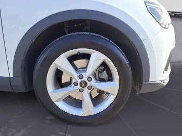 AUDI Q3 35 TFSI S-Line AHK Kamera LED Virtual el.Heck