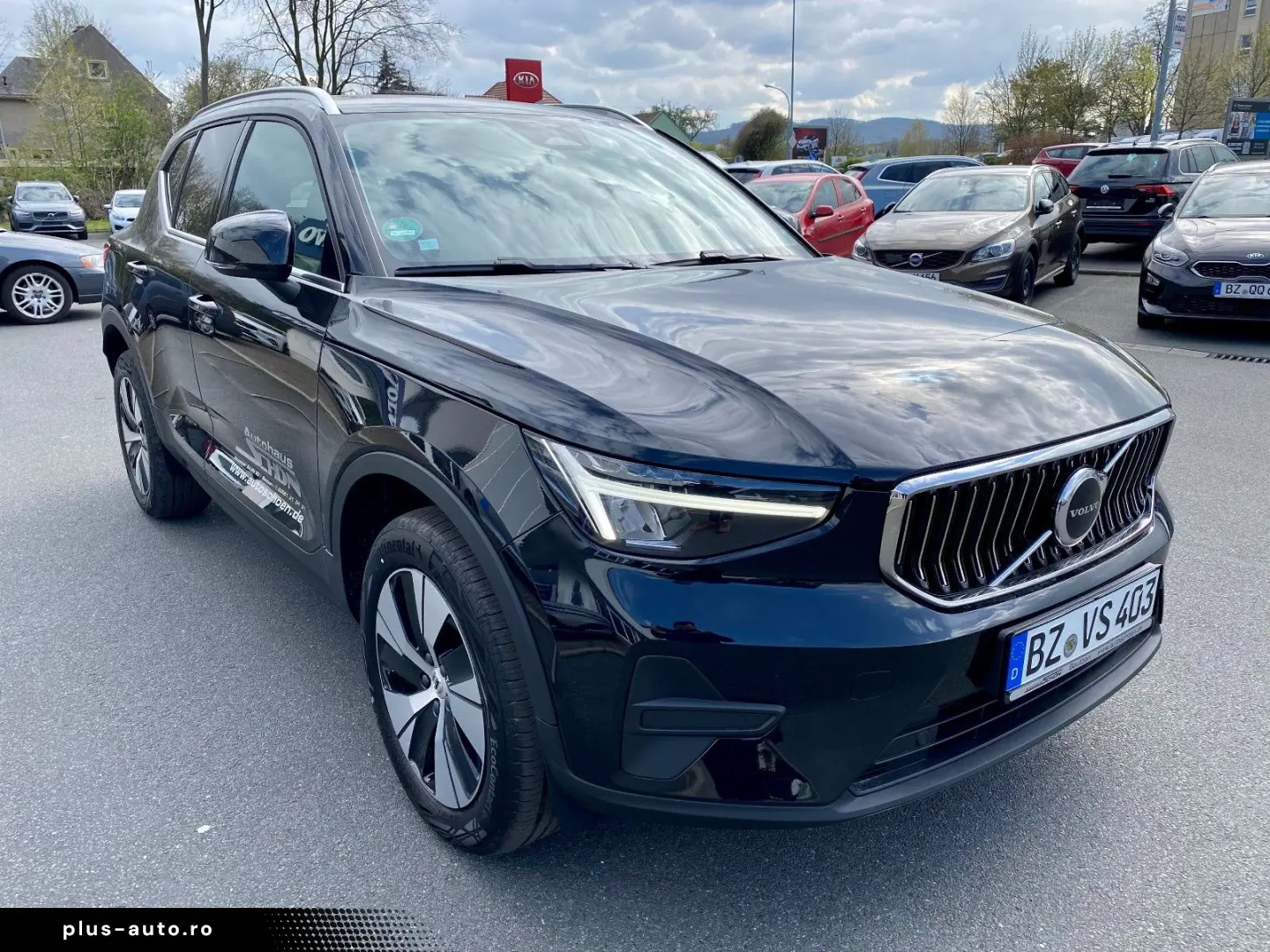 VOLVO XC40 B3 7-Gang Plus Bright