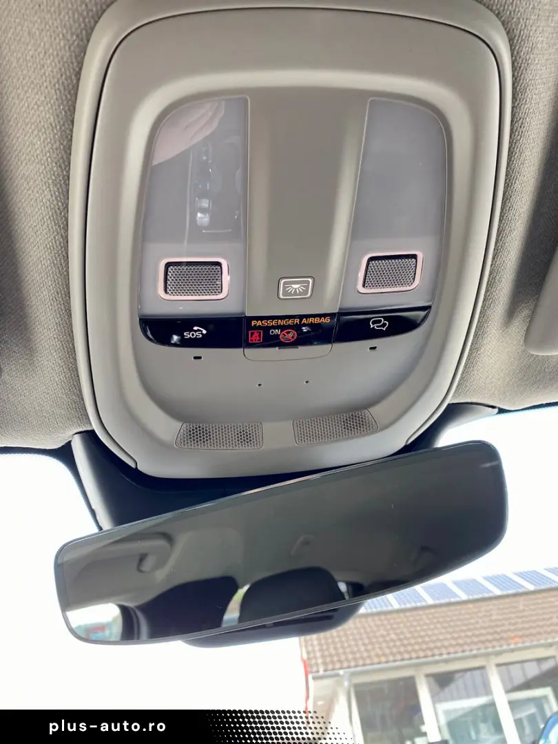 VOLVO XC40 B3 7-Gang Plus Bright