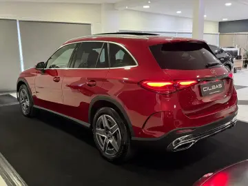 MERCEDES-BENZ GLC 300 d 4M AMG Line