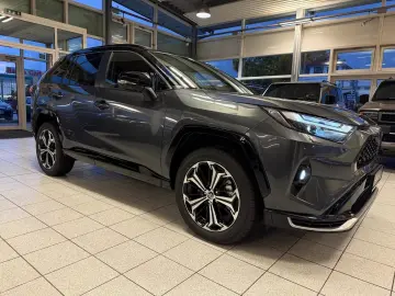 Toyota RAV 4 STYLE 4x4 PLUG-IN