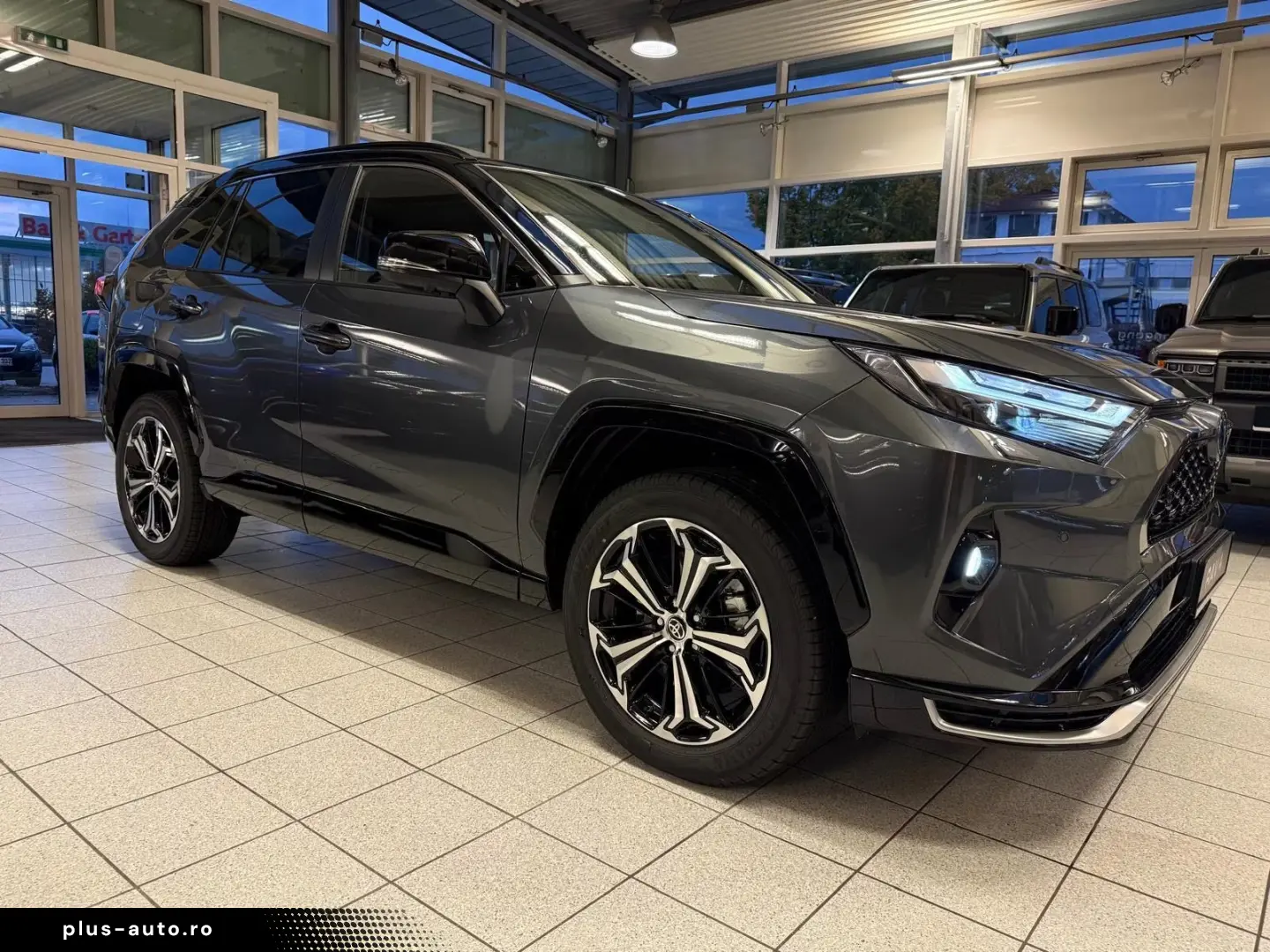 Toyota RAV 4 STYLE 4x4 PLUG-IN