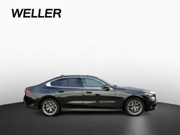 BMW 520d Lim.Aut Adpt.LED H K DA PA  Innovation RFK