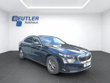 BMW 520i Limousine aLED eSitze 360 Kam HUD