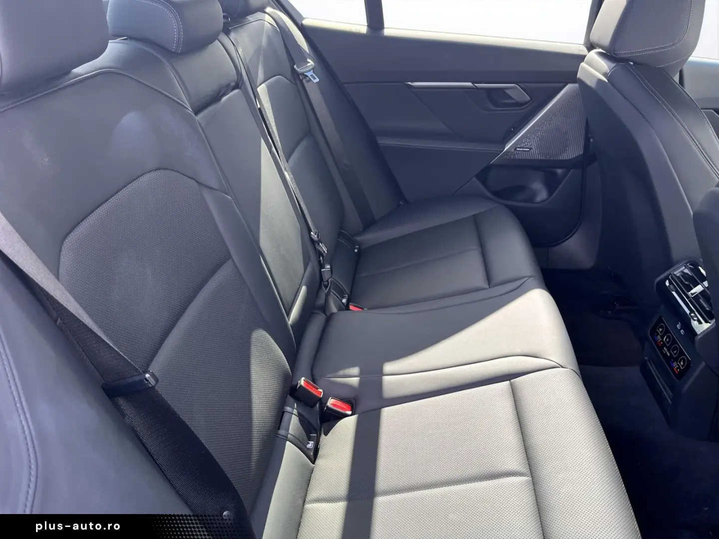 BMW 520i Limousine aLED eSitze 360 Kam HUD