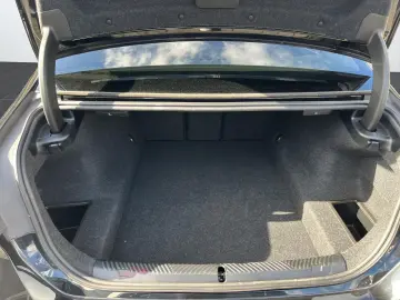 BMW 520i Limousine aLED eSitze 360 Kam HUD